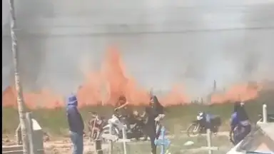 Incêndio atinge cemitério às margens da AM-354 e assusta moradores em Manaquiri