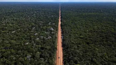 Justiça rejeita novo pedido do Dnit para suspender decisão sobre obras na BR-319