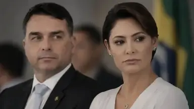Michelle Bolsonaro diz que “colocou uma pedra” nas brigas com Flávio