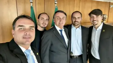 Moraes diz ‘não’ e impede filhos de Bolsonaro de visitarem ex presidente no Dia dos Pais