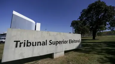TSE cria conselho para monitorar desinformação e uso de IA nas eleições 2026