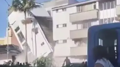 Vídeo: em segundos, terremoto violento na colômbia faz prédio de quatro andares desabar sobre os moradores