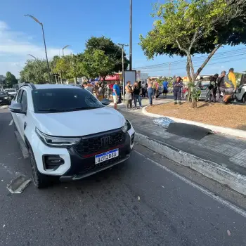 Idosa morre atropelada em faixa de pedestres na Avenida Rodrigo Otávio em Manaus