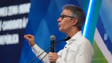 Zema promete privatizar Petrobras e mudar indicação ao STF se eleito presidente